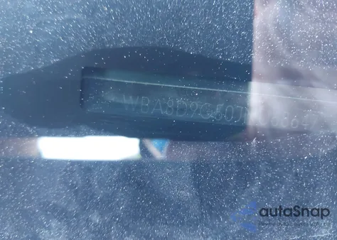 2018 BMW 330I xDrive z USA, uszkodzony, nr VIN WBA8D9G50JNU68647